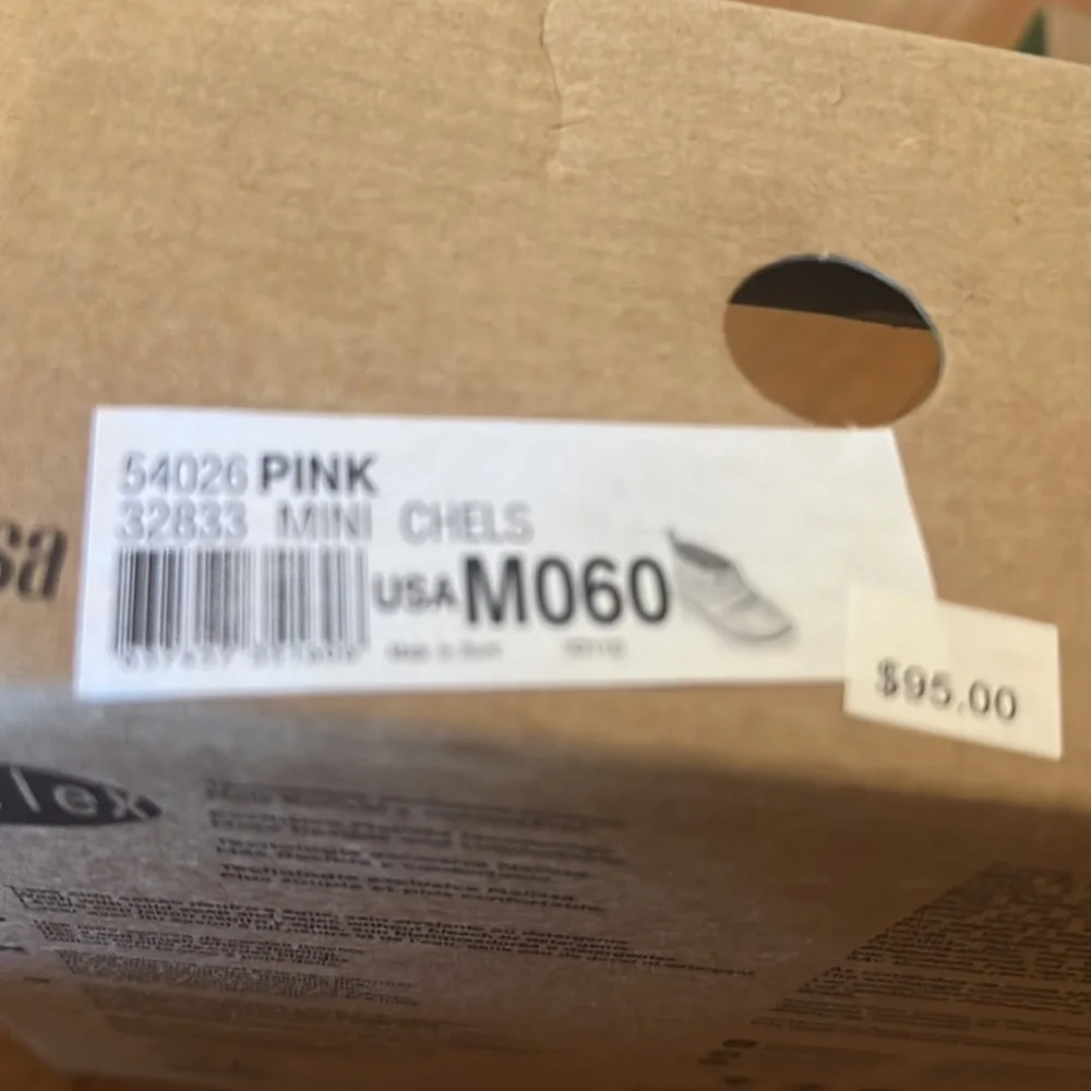 Mini Melissa. Mini Melissa Girls Pink Chelsea Boots Kids